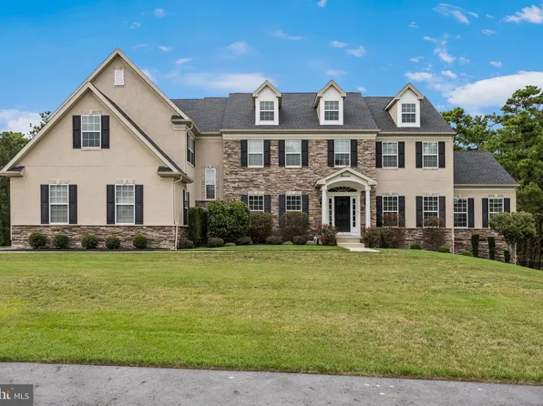 7 Aberdeen Ct, Marlton, NJ 08053