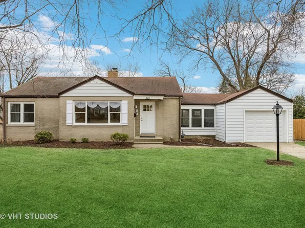 226 Ridge Ave, Crystal Lake, IL 60014