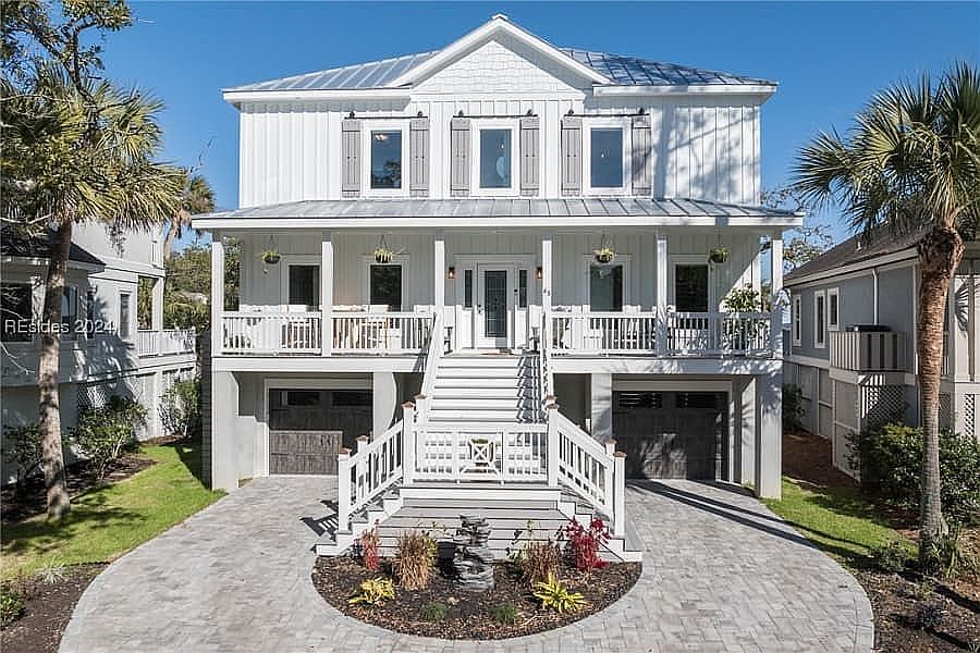 1st image of 65 Royal Pointe Dr