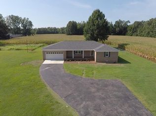 1780 Buena Vista Rd, Huntingdon, TN 38344