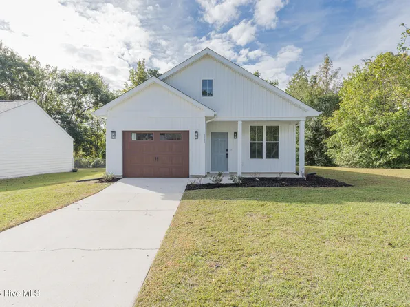 111 Hampton Court, Jacksonville, NC 28546