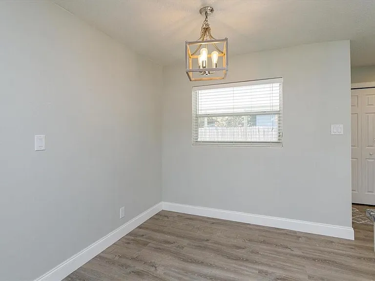 504 El Dorado Way — Photo 10