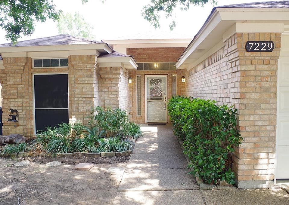 1st image of 7229 Laurelhill Ct S
