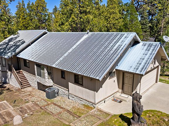 2nd image of 40971 Woodridge Ln