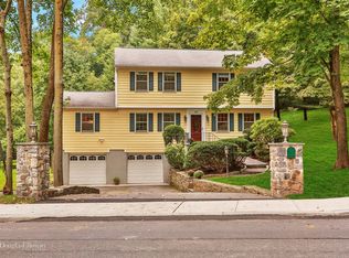 873 Pleasantville Rd, Briarcliff Manor, NY 10510