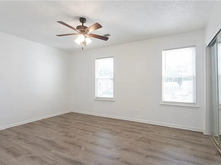 1585 Springleaf Point SE — Photo 13