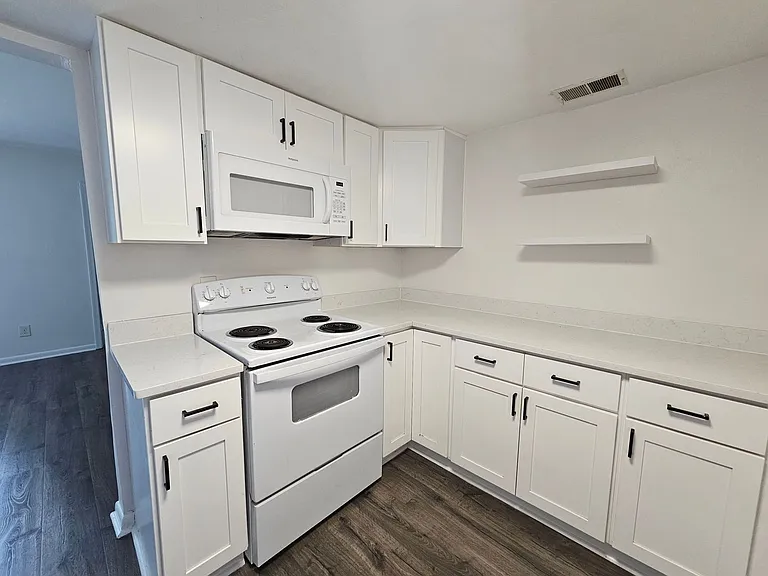 3339 Lakecrest Rd — Photo 11