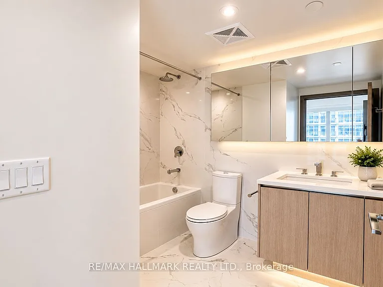 27 McMahon Dr #3109 — Photo 8