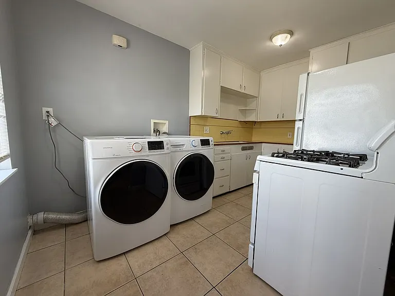 1283 N Sierra Way #1283 — Photo 7