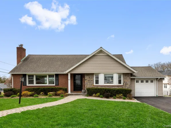 50 Washington Avenue, Glen Head, NY 11545