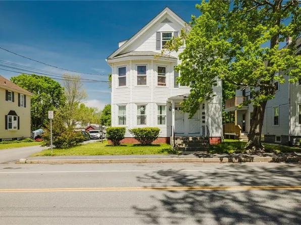60 Centre St, Rumford, RI 02916