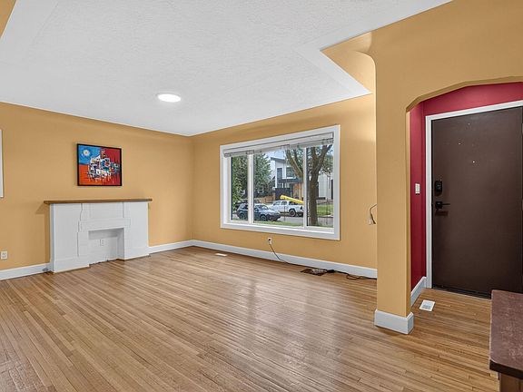 2nd image of 6261 112a St NW
