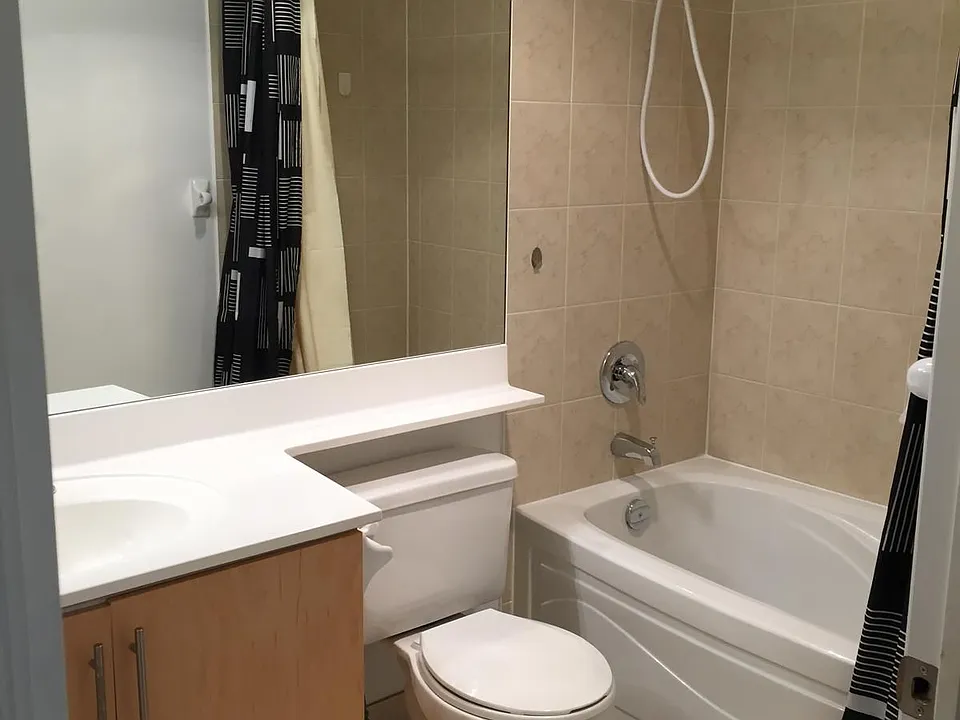33 Cox Blvd #506