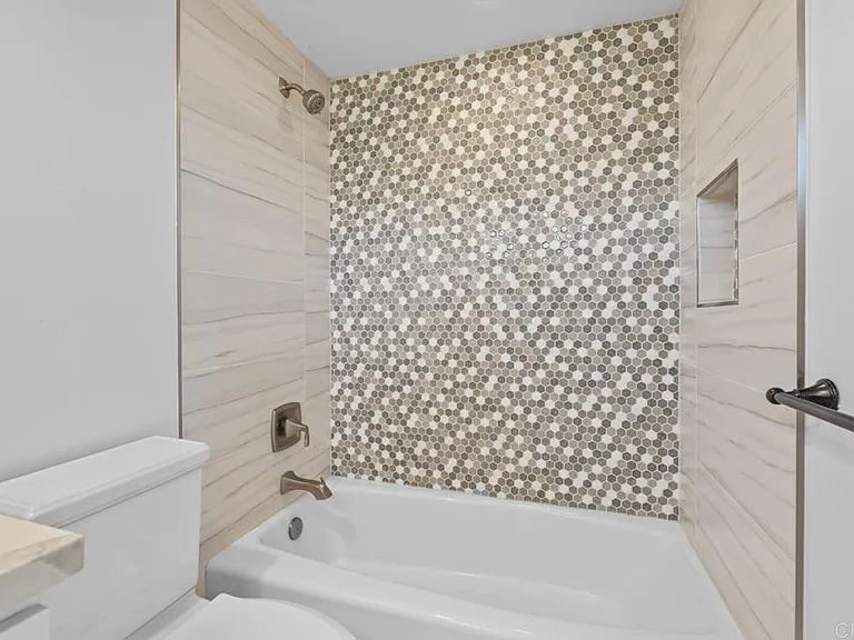 4410 Gresham St — Photo 21