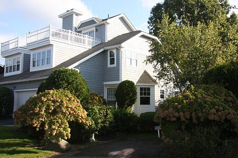 1st image of 74 Mystic Dr