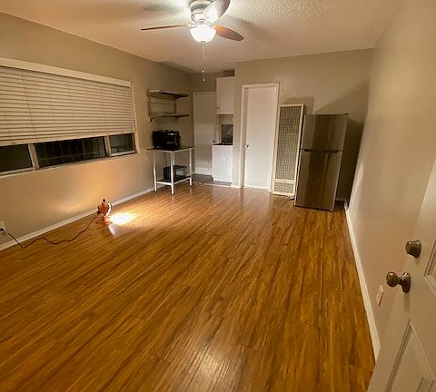 4th image of 1657 Federal Ave APT 1