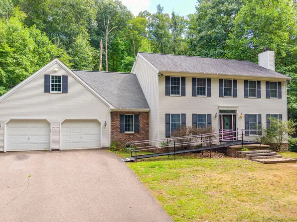42 Drumheller Ln, Nescopeck, PA 18635