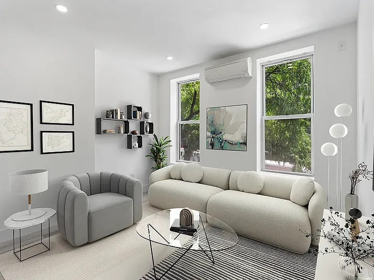 817 9th Ave #2S — Photo 1