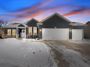 3344 McCann Dr, Janesville, WI 53546