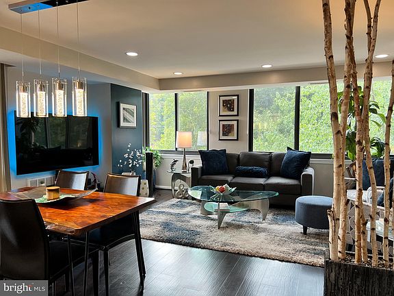 5th image of 10101 Grosvenor Pl APT 505