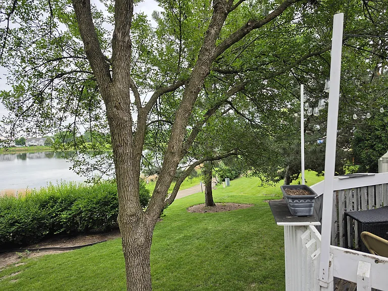 327 Shadybrook Ln #327 — Photo 10