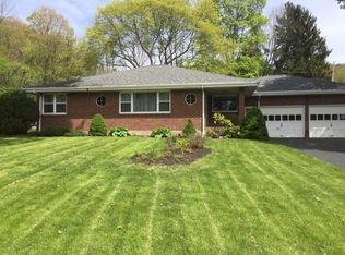 2 Grandview Dr, Binghamton, NY 13905
