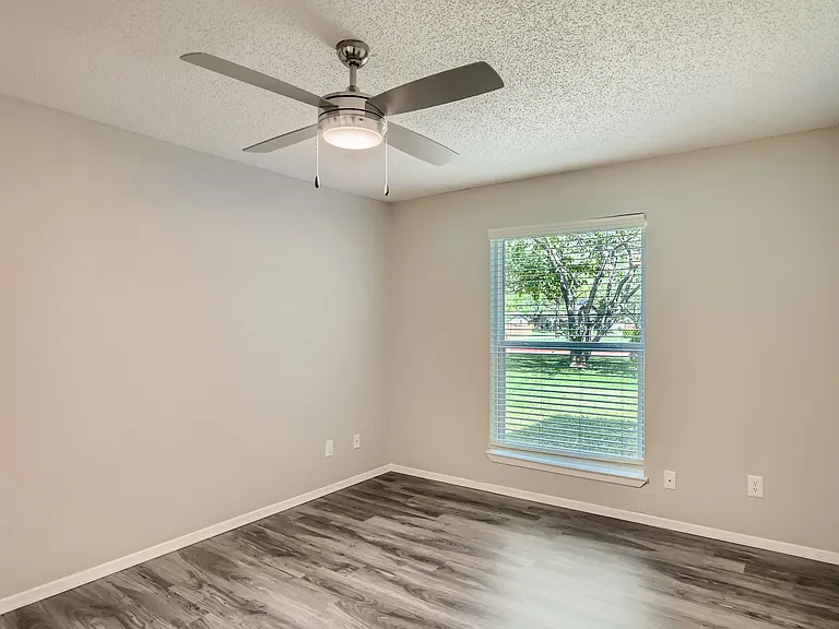 Villas At Waterchase — Photo 23