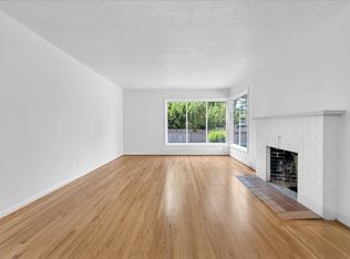 9710 S Corbett Ln, Portland, OR 97219