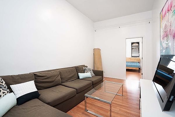 1st image of 318 Suydam St #2L
