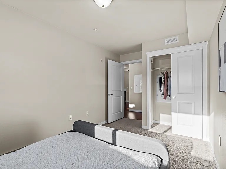 5501 Prefontaine Ave — Photo 17