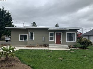 303 Stanley St, Amity, OR 97101