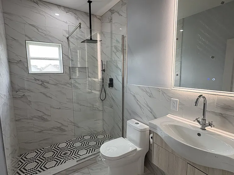 3029 Clinton Dr — Photo 17