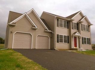 109 Creekview Dr, Paradise, PA 17562