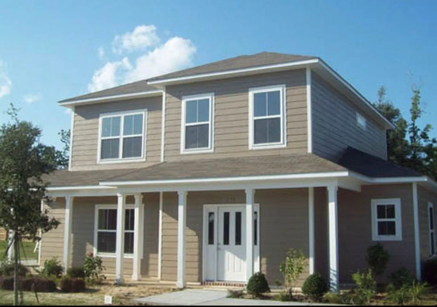 Charming 3-Bedroom Duplex in Ocean Springs Perfect Location! — Photo 1