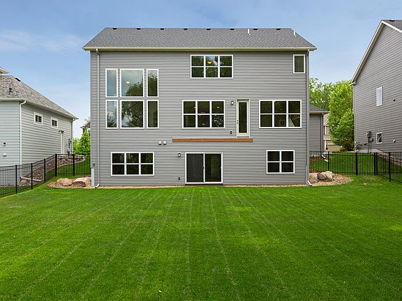5th image of 11748 Naples Cir NE