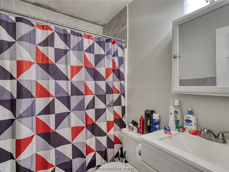 1908 Barak Ln #14 — Photo 10