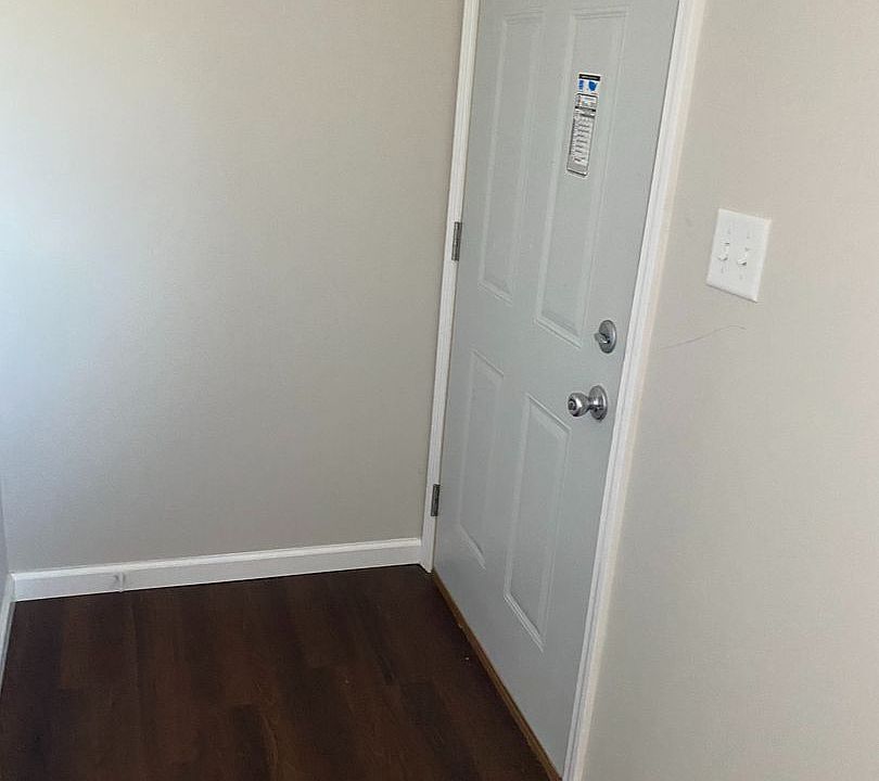 1st image of 725 E McNeil Ave #7