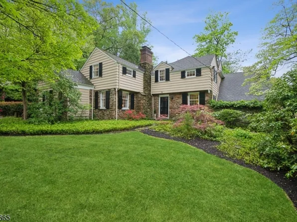 75 Countryside Dr, Berkeley Heights Twp., NJ 07901