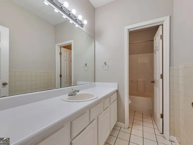 38 Rockport Dr — Photo 15
