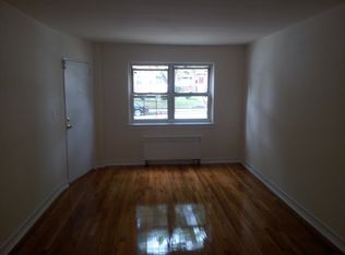 13808 Jewel Ave #2, Flushing, NY 11367