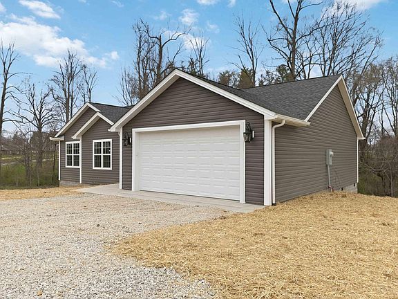 2nd image of 3661 Old Whitley Rd