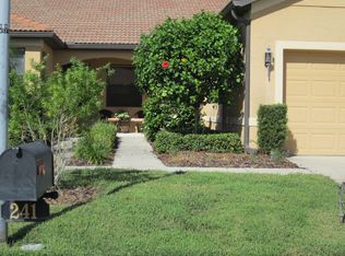 241 Shell Falls Dr, Apollo Beach, FL 33572