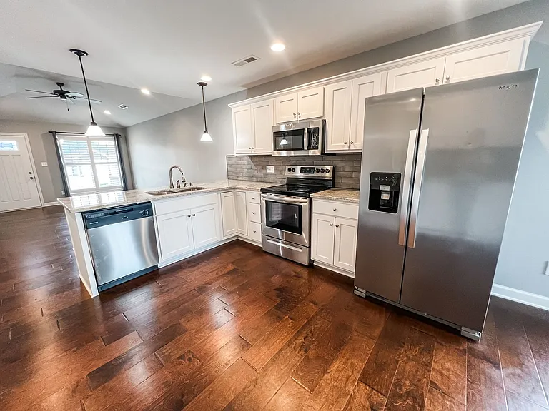 113 Sir Barton Ct — Photo 7