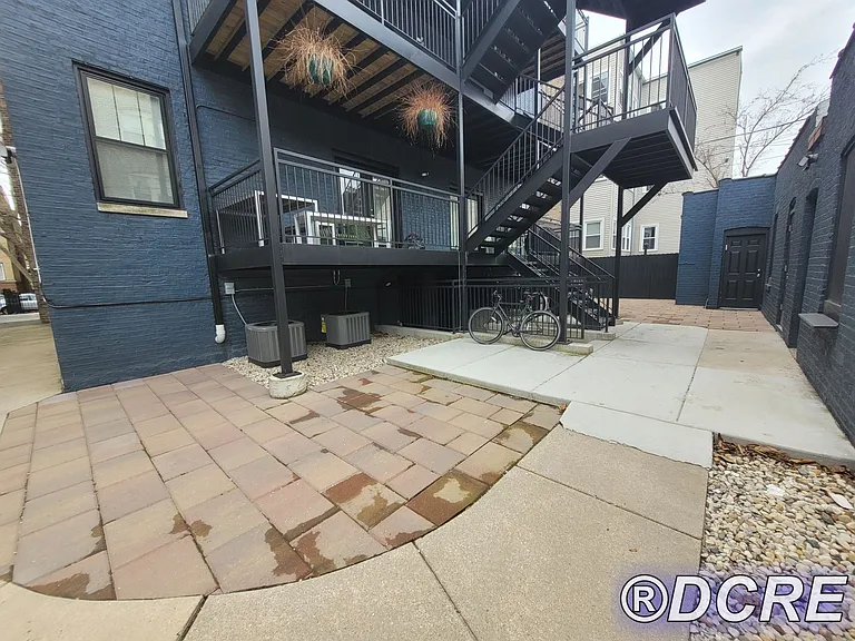 1318 W Winnemac Ave #3E — Photo 18