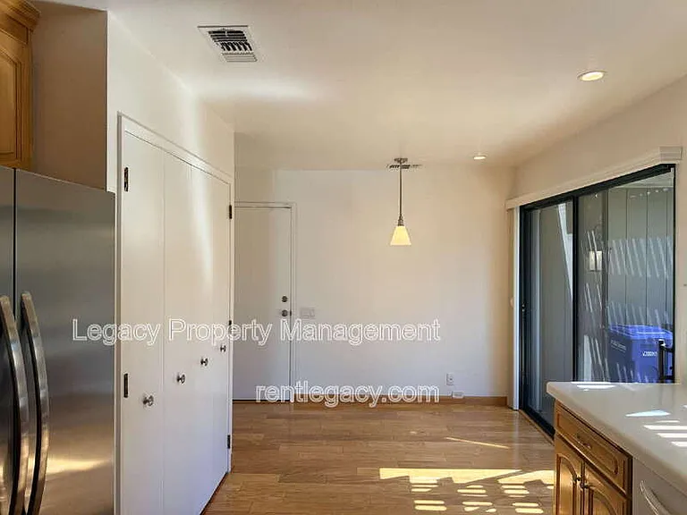 255 Munroe St — Photo 19