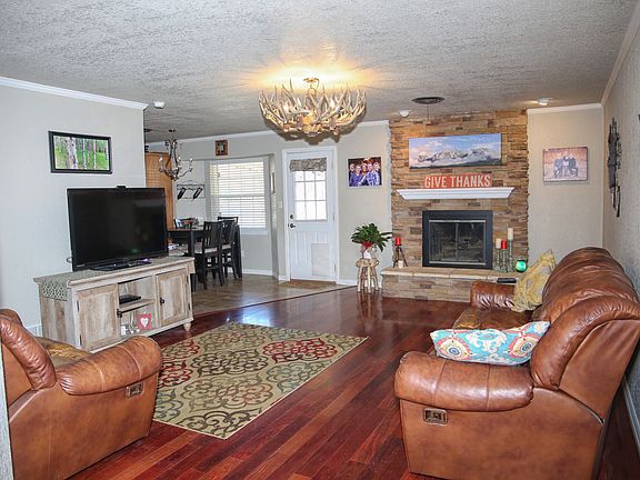 3rd image of 6052 Sunset Dr