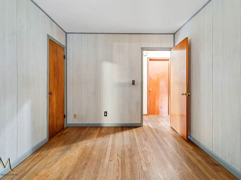 38 Anne St — Photo 20