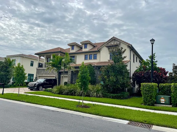 8172 Grand Prix Ln, Boynton Beach, FL 33472