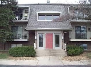 114 E Bailey Rd APT A, Naperville, IL 60565