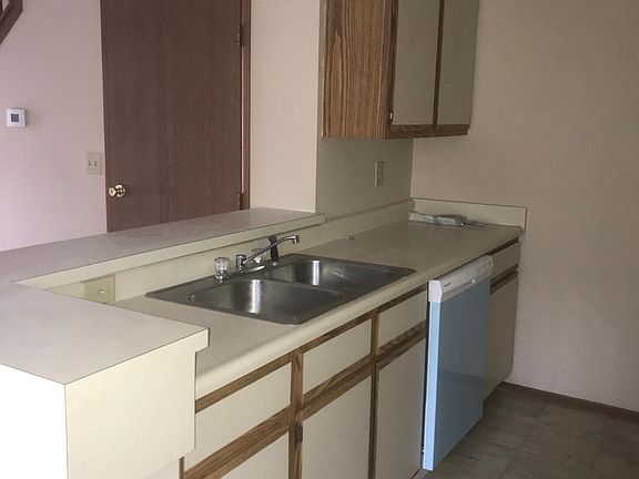 5th image of 167 N Terrace Ave